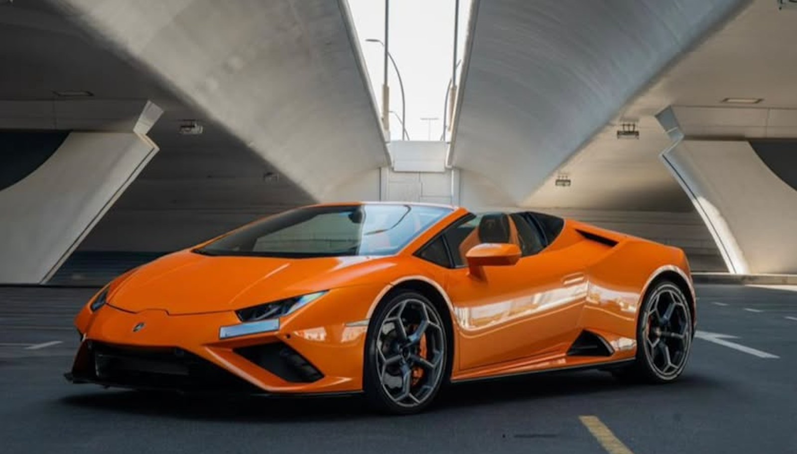 Lamborghini Huracán EVO Spyder — Luxury car rental